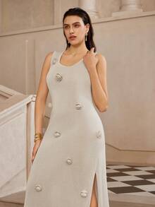 VOLUPTÉ CURVE Đầm cỡ lớn mùa xuân/hè, thương hiệu Only Brand, kiểu dáng tối giản, thanh lịch, chất liệu dệt kim màu trắng ngà, họa tiết hoa 3D, cổ tròn, không tay, dáng maxi ôm sát, phù hợp cho mặc hàng ngày, đi làm, dự tiệc, đi nghỉ mát, ăn trưa. - Màu Khaki - Xem 8