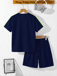 Tween Boys' Casual Sports Style Football Pattern Colorblock Short Sleeve T-Shirt And Shorts 2-Piece Set, Street Style Suitable For Summer - Multicolor - View 3