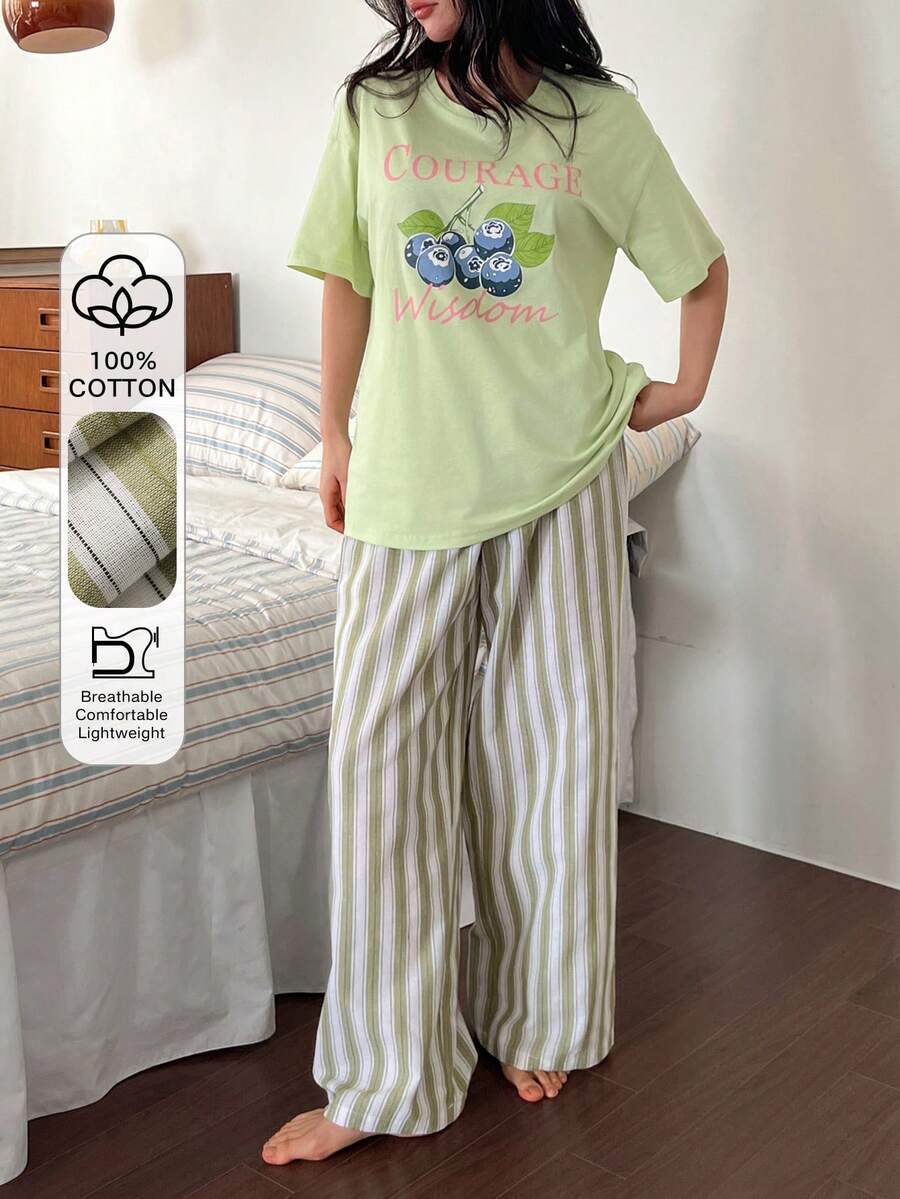 Bộ 2 món đồ ngủ nữ in hình quả việt quất, tay ngắn dáng rộng và quần dài ống đứng kẻ sọc, thích hợp cho mùa hè. - màu xanh lá - Xem 1