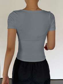 DAZY Camiseta ajustada de manga corta con cuello cuadrado para mujer, tops lindos de verano - Neblina azul - Ver 3
