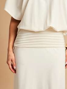Silquee Beige Fledermausärmel Midi-Kleid mit Pilzknöpfen, rückenfreie und gerüschte Saum Dekoration, elegant und sexy, geeignet für romantische Dates, Strandurlaub, Hochzeit, Valentinstag, Weihnachten, Silvester, formelle Party - Weiss - Übersicht 5