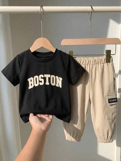 SHEIN Playful Pals 嬰兒男童字母印花短袖t恤和翻蓋口袋長褲套裝