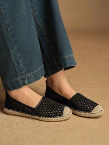 Rosivie Women's Hollow-Out Design Casual Versatile Flat Shoes - Black - View 9