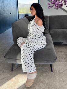 Vassilux Women's Polka Dot Oblique Shoulder Loose Sweatshirt And Sweatpants Set, Autumn/Winter,For Going Out Outfits, Streetwear, Y2K Clothes,Cozy Fall And Winter Clothes For Women - Black and White - View 4