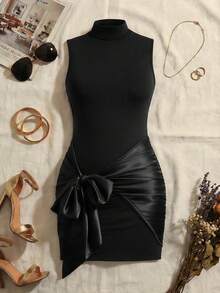 SHEIN Clasi Đầm không tay màu trơn cỡ lớn dành cho nữ, phối dây buộc phía trước bằng satin bóng, kiểu dáng thanh lịch. - màu đen - Xem 1
