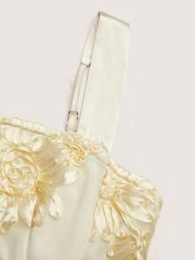 Franclia Cream Elegant Summer Flowy Day Party Mesh Embroidered Lace-Up Backless Dress,Floral Applique Jacquard Sleeveless Waist-Cinched Maxi Dress For Ladies - Apricot - View 6