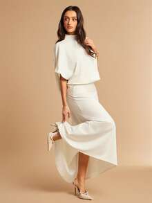 Silquee Beige Fledermausärmel Midi-Kleid mit Pilzknöpfen, rückenfreie und gerüschte Saum Dekoration, elegant und sexy, geeignet für romantische Dates, Strandurlaub, Hochzeit, Valentinstag, Weihnachten, Silvester, formelle Party - Weiss - Übersicht 6