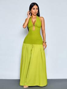 SOLERSUN Gaun Maxi Halter Hijau Tanpa Lengan Elegan untuk Wanita dengan Detail Cincin dan Hem Mengembang - Hijau - View 7