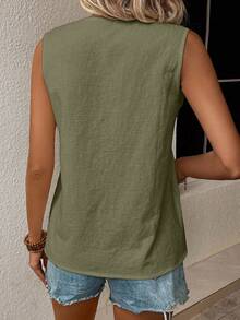 SHEIN LUNE 纯色V领镂空蕾丝拼接无袖休闲衬衫，夏季 - 軍綠色 - 查看 2