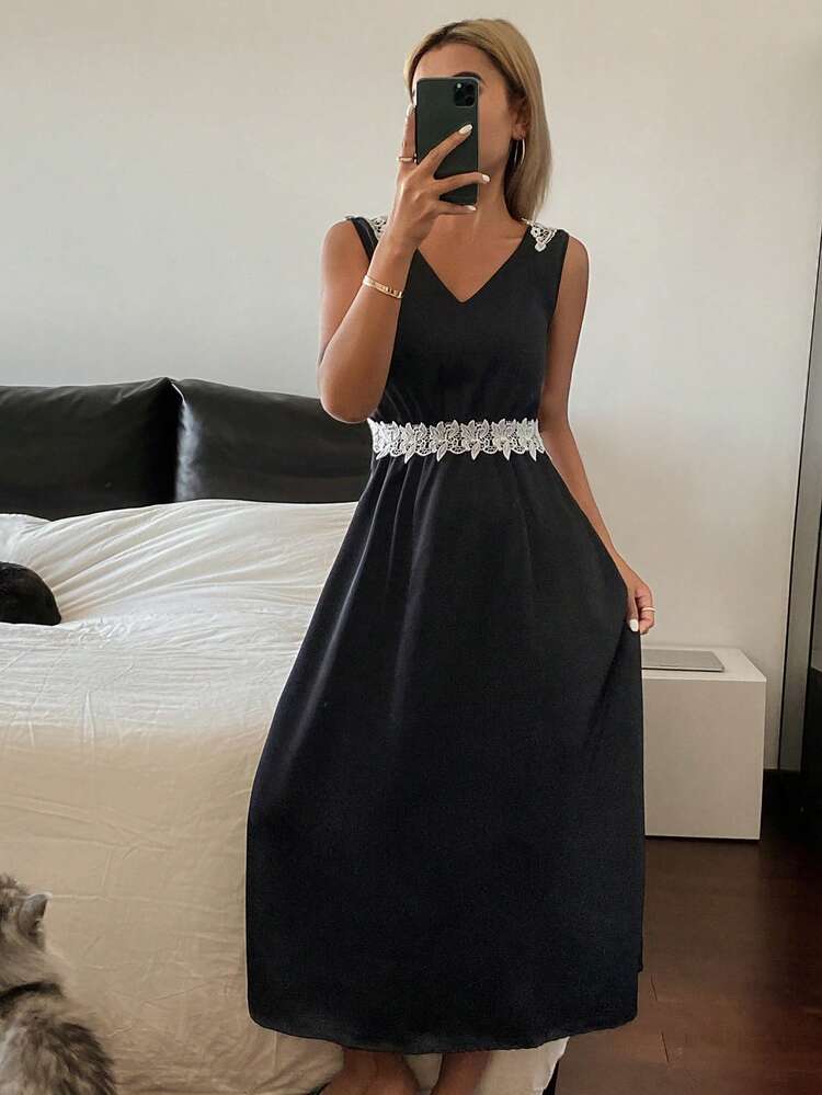 Elegant Contrast Color Ruffle Trim V-Neck Waist Cinched Women Nightgown