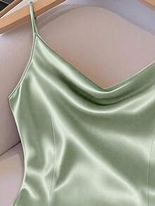 GlowEve Women's Shiny Woven Fabric Sleeveless Slim Fit Vest, Suitable For Daily Wear And Layering, Spring/Autumn/Winter - Green - View 3