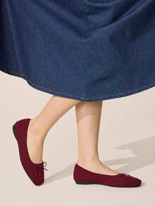 Ressula Sepatu Slip-On Wanita Sederhana dan Modis dengan Tali Serut dan Pita, Nyaman, dan Sol Lembut - Burgundy - View 2