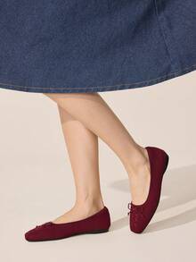 Ressula Sepatu Slip-On Wanita Sederhana dan Modis dengan Tali Serut dan Pita, Nyaman, dan Sol Lembut - Burgundy - View 8