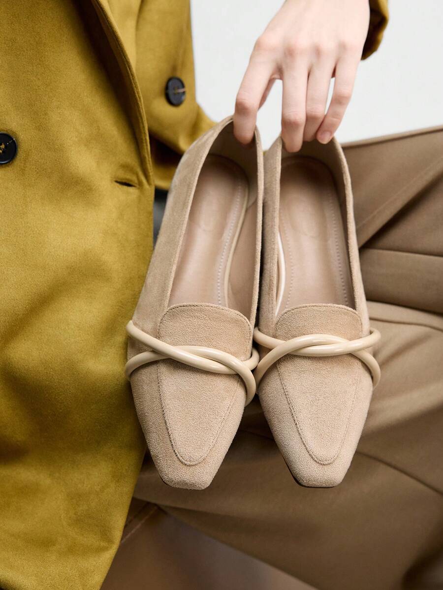 CUCCOO BIZCHIC Sepatu flat wanita ujung persegi, desain tali silang mengkilap, sol lembut yang nyaman, suede bergaya retro, cocok untuk perjalanan sehari-hari dan acara kantor. - Aprikot baru - View 1