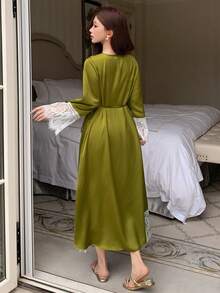 DAZY Elegant Contrast Color Lace Patchwork Satin Loose Long Robe For Women - Green - View 2