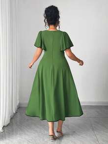 SHEIN Elenzya 优雅夏季女式连衣裙，采用大号梭织面料制成 - 綠色 - 查看 2