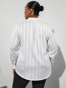 SHEIN Clasi 大尺碼女款條紋長袖單排扣休閒白色夏季商務辦公襯衫,優雅社交工作嘉年華造型上衣 - 彩色 - 查看 3