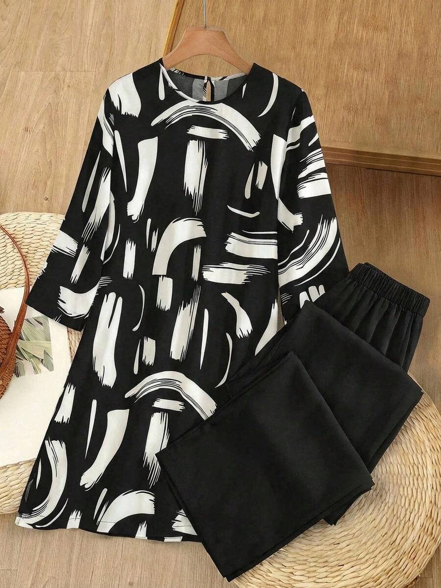 Rusticease 女士纯色圆领短袖上衣和印花阔腿裤套装，夏季两件套 - 黑與白 - 查看 1