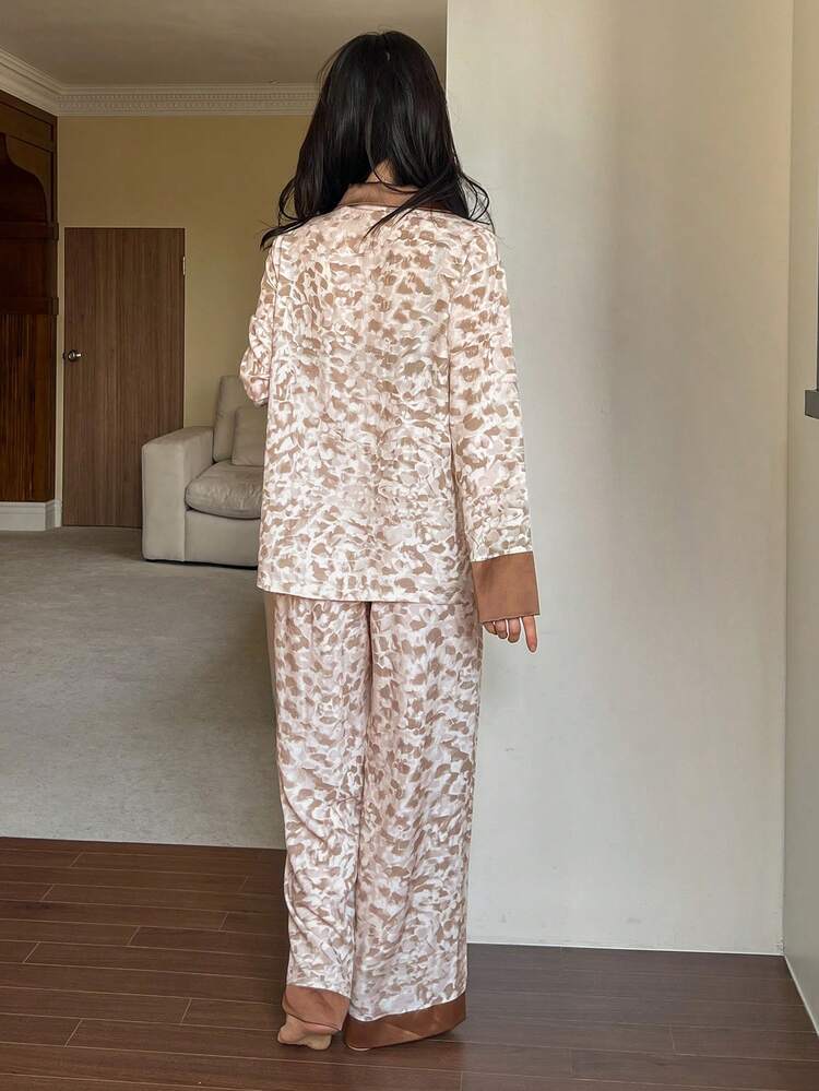 Elegant Patterned Print Color Block Women Pajama Set