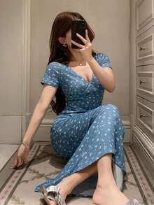 DAZY V-Neck Sweet Ditsy Floral Fitted Long Nightgown Dress, Women Summer Sleepwear - Baby Blue - View 5