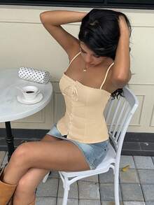 K-Vae 女士白色夏季蕾丝边吊带背心，优雅蝴蝶结前扣吊带背心，紧身吊带背心 - 杏色 - 查看 7