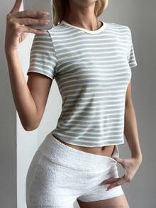 Livesso Women's Casual Striped Patchwork Short Sleeve T-Shirt, Loose Fit Suitable For Office, Street Wear In Spring And Summer - Blue - View 2