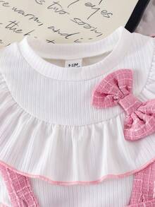 SHEIN Playful Pals Ensemble 2 pièces pour bébé fille, t-shirt à manches courtes à volants floraux blanc laiteux et jupe plissée à carreaux roses, tenue d'été décontractée et mignonne pour bébé fille, ensemble robe rose pour fille, tenues de printemps pour filles, tenues d'été moelleuses, vêtements de bébé fille, tenues d'été pour filles, ensemble coordonné d'été pour fille - Blanc - Voir 8