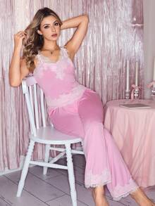 SweetSlumber Bộ đồ ngủ ngọt ngào phối ren nơ màu tương phản dành cho nữ - Hồng - Xem 5