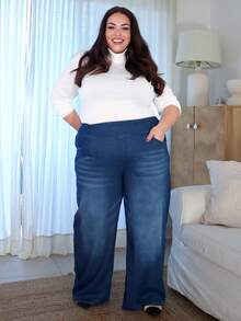 Pretty and Ole Jeans mi-bleu doux et extensibles avec décoration de poche, pour grandes tailles - Jean brut - Voir 1