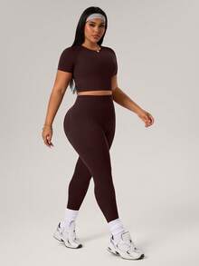 Rhythm Era 1 Set Plus Size Brown Seamless Sports Set, Round Neck, 7/8 Length Sports Leggings, Soft & Comfortable Fit, Suitable For Workout, Running, Casual, Yoga Quick Dry Gym Outfit Active Wear Sets Gym Outfit For Women Curve Plus Size Activewear Sets Quick-Dry Workout Set Workout Sets For Women Curve Workout Set Quick Dry Gym Wear Curve Gym Outfit Women's Workout Set Lift Breasts Gym Outfit - Brown - View 5