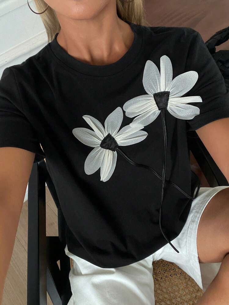 Women's Summer Round Neck Short Sleeve Elegant City Casual T-Shirt With 3D Floral Decor