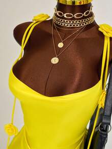 Mistrie 浪漫派对红色吊带连衣裙，修身迷你裙，饰有3D玫瑰花，性感露背褶皱设计，修身鸡尾酒裙，适合约会之夜和正式场合。 - 黃色 - 查看 7