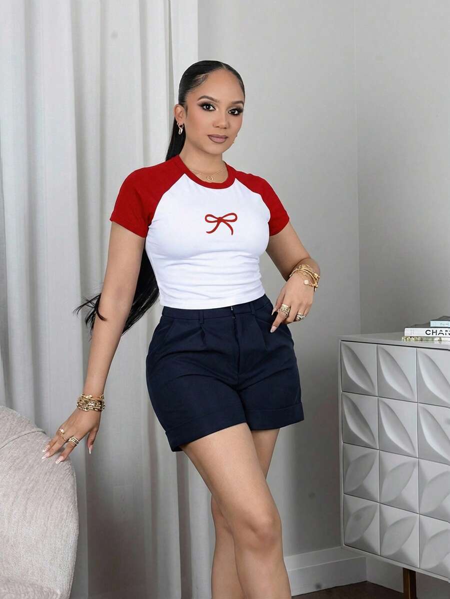 Melissa Matos Casual Red & White Round Neck Fitted Cropped Raglan Sleeve Short Sleeve T-Shirt, Red Bow Print,Vintage,Red TopIn Fall/Winter - Red and White - View 1
