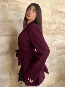 Hitanina Chaqueta blazer de mujer con cintura ceñida y cuello con corbata de doble botonadura, de tela tejida color borgoña, elegante para fiesta, vacaciones, oficina, viajes, citas, Halloween, Navidad - Blazer versátil para mujer, chaqueta borgoña, traje de mujer borgoña, blazer de mujer borgoña - Rojo - Ver 5