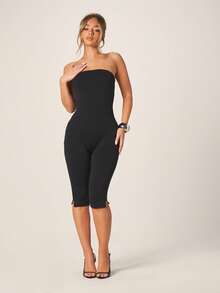 MISSGUIDED Women's Bandeau Strapless Body Contouring Capri Jumpsuit With Form Fitting Silhouette Perfect For Evening Parties Date Night Summer Occasions - Black - View 5