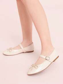 CUCCOO DOLLMOD Women's Apricot Round Toe Bow Decor Buckle Flat Shoes, Apricot Glossy Textured PU Upper, Suitable For Daily Commute, Birthday Party, And Casual Wear Spring Shoes - Apricot - View 5