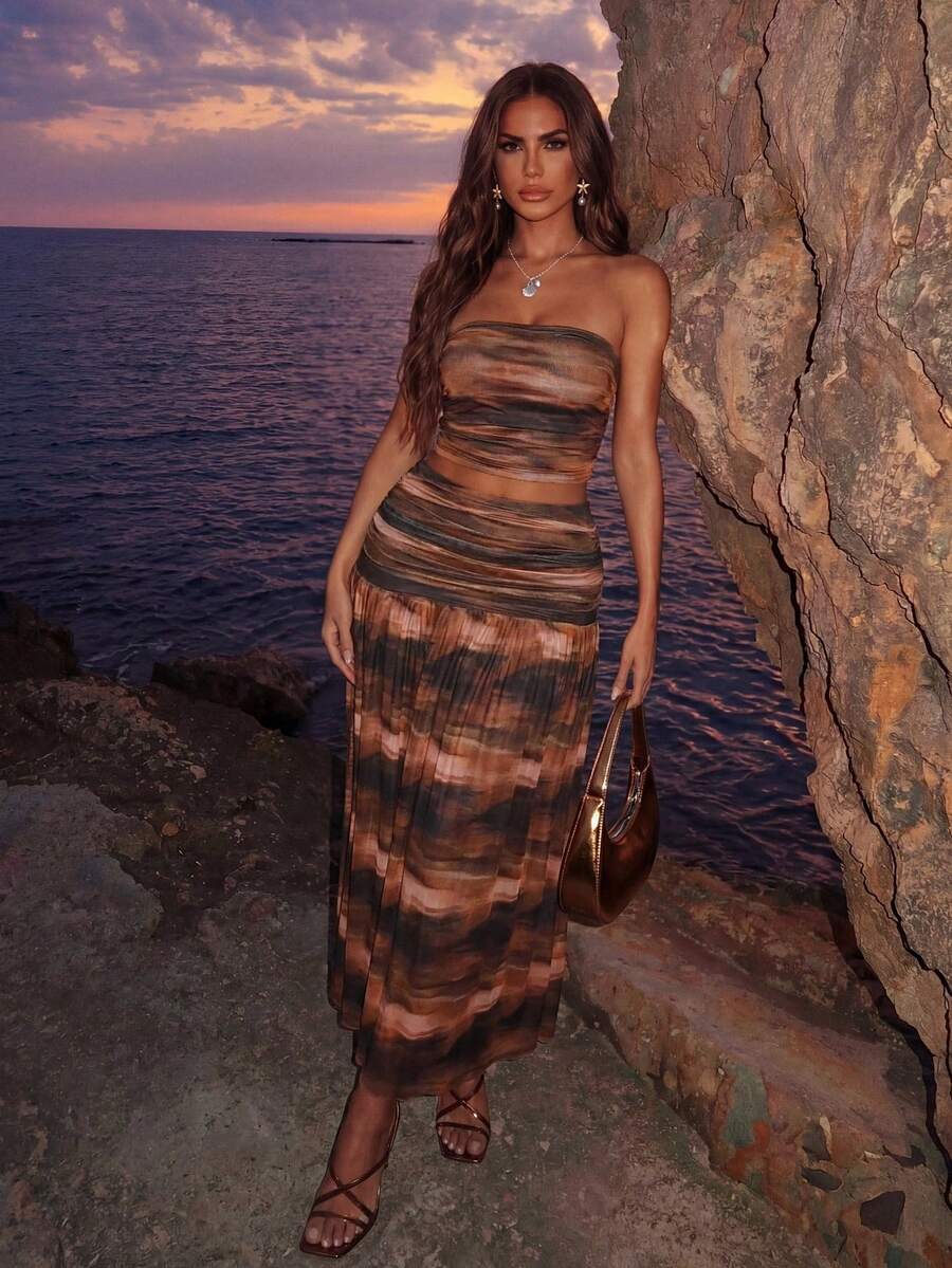 SHEIN Allurite Conjunto de 2 piezas de top bandeau de malla y falda plisada de malla maxi cintura alta, adecuado para vacaciones de primavera/verano - Multicolor - Ver 1