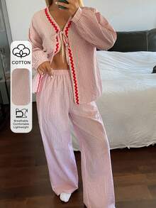 DAZY 女士春季睡衣套装，两件套，采用褶皱格纹面料，撞色荷叶边领口，系带开衫和长裤。 - 珊瑚橙 - 查看 4
