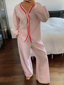 DAZY 女士春季睡衣套装，两件套，采用褶皱格纹面料，撞色荷叶边领口，系带开衫和长裤。 - 珊瑚橙 - 查看 8
