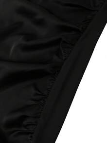 SHEIN Clasi Đầm không tay màu trơn cỡ lớn dành cho nữ, phối dây buộc phía trước bằng satin bóng, kiểu dáng thanh lịch. - màu đen - Xem 3