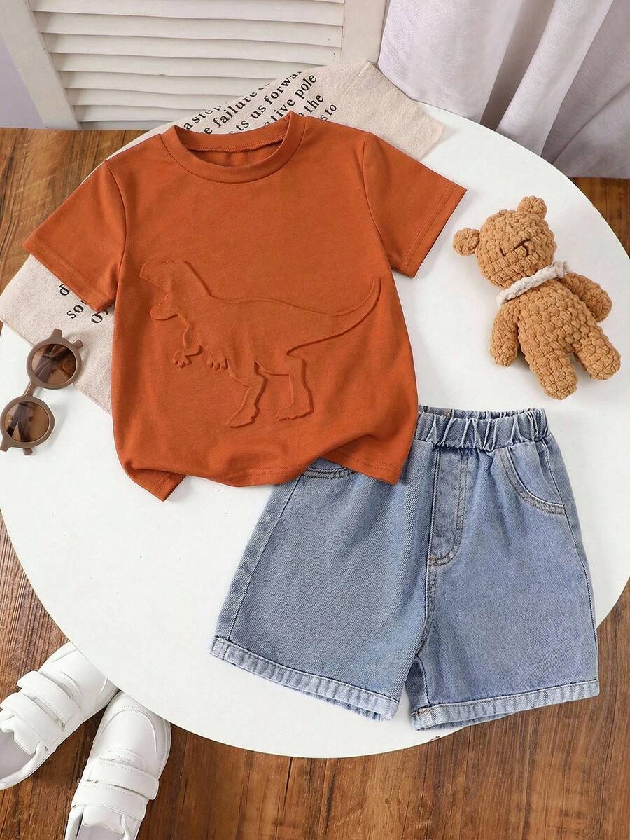 SHEIN Little Byeori 2件組小男孩恐龍壓紋短褲套裝