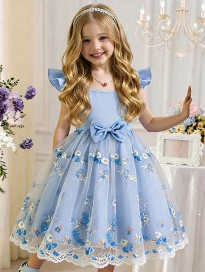 SHEIN 4-7岁女童夏季连衣裙，返校季必备，蓝色时尚可爱泡泡袖蝴蝶结花卉刺绣网纱吊带裙，舒适柔软，适合春夏外出穿着，可作为礼物赠送