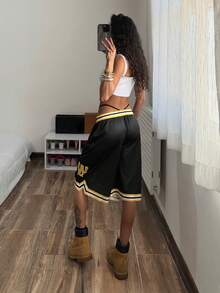 StreetHx Quần short nữ màu vàng in chữ, dáng rộng, phong cách thể thao thường ngày, thích hợp cho kỳ nghỉ, lễ hội âm nhạc, chất liệu lưới. - màu đen - Xem 2