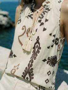 Lumivelle 女士时尚度假休闲流苏系带V领无袖宽松印花衬衫，春夏希腊度假波西米亚风上衣 - 杏色 - 查看 1