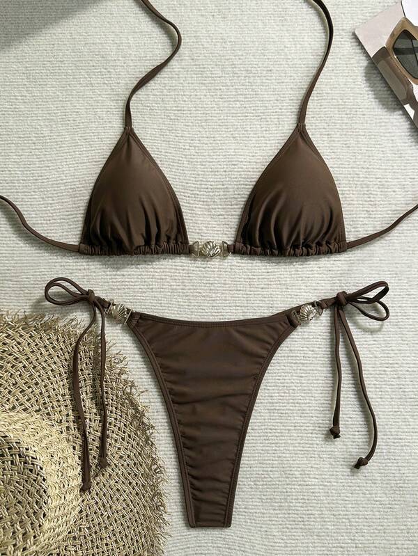 Swim Chiccia Bộ bikini hai mảnh dành cho nữ, kiểu dây buộc cổ, kèm phụ kiện vỏ sò kim loại.