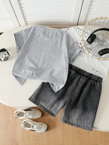 SHEIN Streecool Kids 2pcs/Set Summer New Retro Casual Loose Outfit, Letter Graphic Tee + Ombre Loose Shorts, Fashionable Toddler Boys Korean Style - Grey - View 2