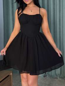 Vassilux 素色胸部褶皺吊帶洋裝 - 黑色 - 查看 3