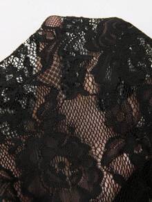 Lounesse 大码女式镂空蕾丝拼接设计休闲短袖黑色T恤，时尚新潮，适合日常通勤 - 黑色 - 查看 7