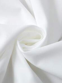 ROMWE MEN Camisa de manga corta de uso diario versátil con cuello vuelto, abotonadura sencilla y parche a rayas para hombres - Blanco - Ver 4