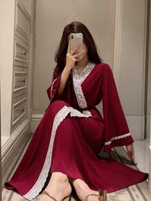 DAZY Bata larga de mujer con mangas acampanadas, encaje y parches de colores contrastantes, de estilo romántico primaveral - Rojo - Ver 3